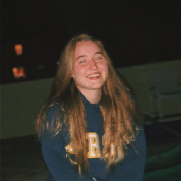 Meet your Posher, Ella - Picture 1 of 1